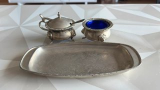 Galheteiro Vintage em Casquinha com Vidro Azul – B