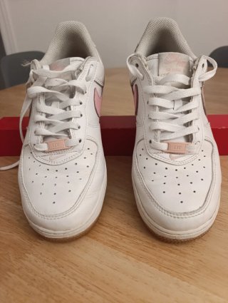 Nike Air Force 1 Rosa y Blanco