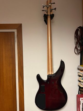 Yamaha TRBX 604 FM Red Burst Bajo Eléctrico