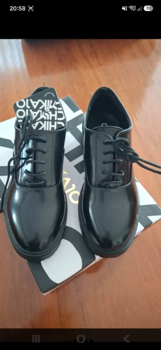 Zapatos Chika10 Negros Nuevos