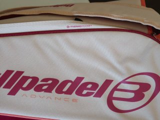 Paletero Bullpadel Advance