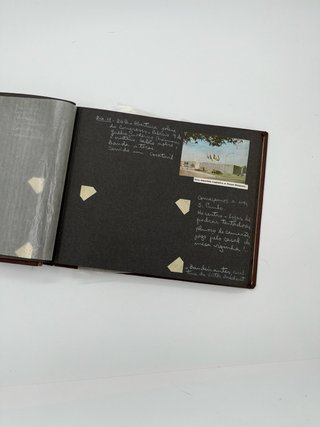 Álbum de fotos antigo castanho