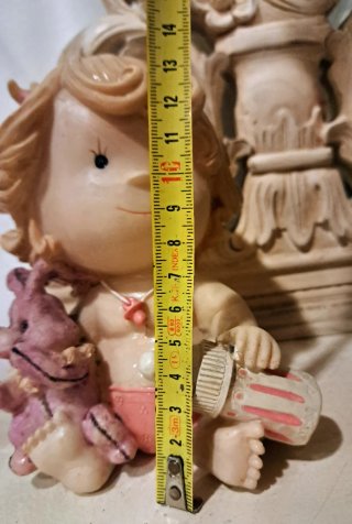 Hucha infantil bebé con biberón y peluche