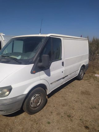 Furgoneta Ford Transit buen estado color blanco