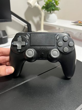 PS4 500GB Negra + Mando y Cables