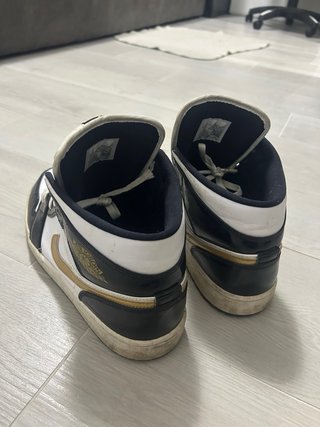 Nike Jordan 1 Mid SE