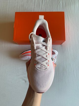 Nike Vomero 18 W "Pearl Pink Crimson" (T. 40EU)