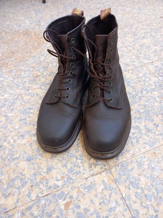 Dr. Martens Stivali Marrone UK 9