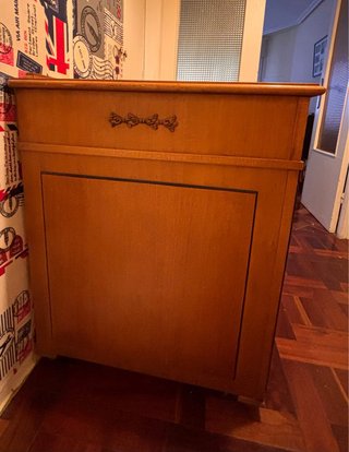 Escritorio de madera maciza