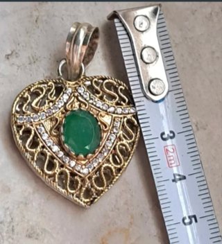 Pendente a cuore con pietra verde e marcasite +925