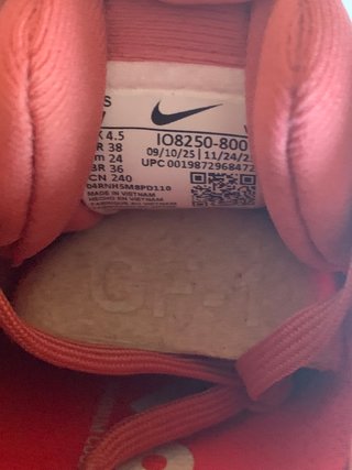 Nike Vomero 18 SE W "Light Redwood" (T. 38EU)