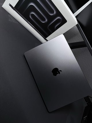 MacBook Pro 14 M4 16GB RAM 512GB SSD