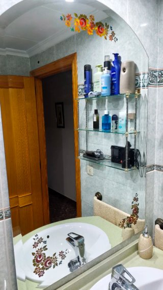 Espejo de baño con diseño floral    110x75