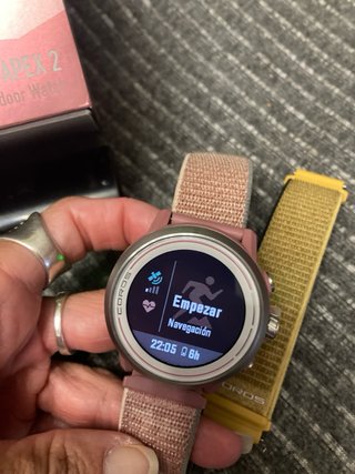 Reloj GPS Coros Apex 2 con 2 correas