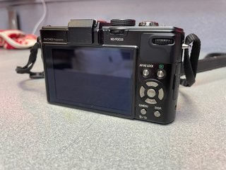 Panasonic Lumix DMC-LX7 Cámara Digital Negra