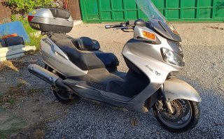 Suzuki Burgman 650 Maxi Scooter