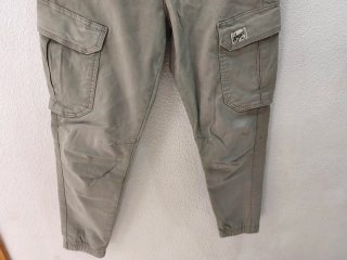 Pantalón Zara juvenil gris