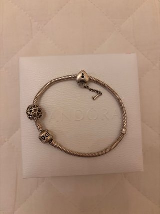 Bracciale Pandora Moments Argento con Charm