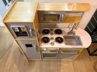 Cocinita de madera para niños