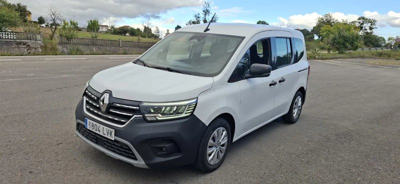 Renault Grand Kangoo 2022, foto 2