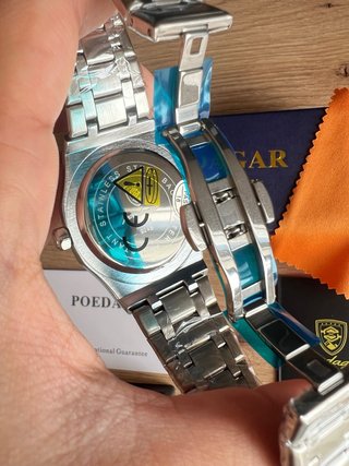 Reloj Poedagar nuevo.