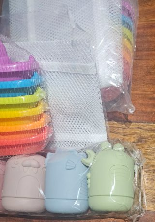 Juguetes de baño barco y figuras