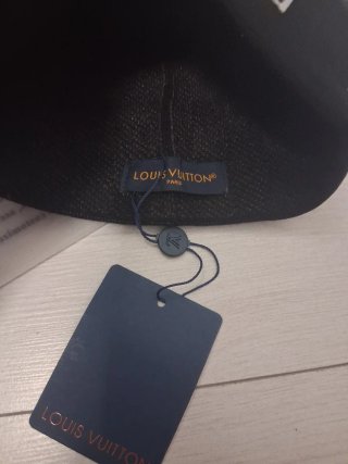 Louis Vuitton berretto + porta carte Goyard