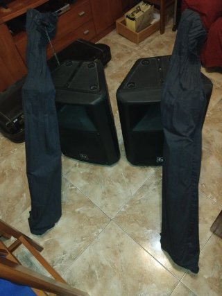Altavoces Electro-Voice Negros Sx 100 + trípodes