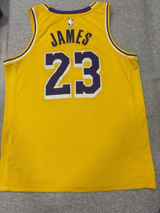 Camiseta Nike Lakers 23 Talla XXL