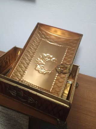 Antico Cofanetto Vintage in Latta