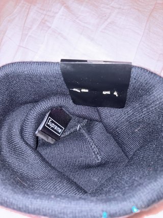 Supreme Cappello Nero con Logo Tribal
