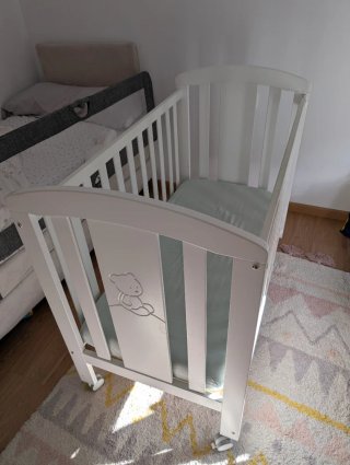 Cuna Micuna Nicole + colchón Ecus Care