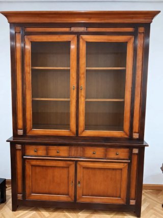 Mueble de salón madera y cristal