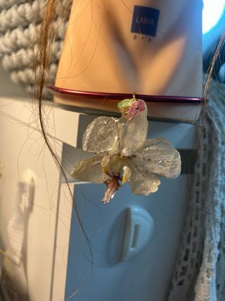 Collana con orchidea vera