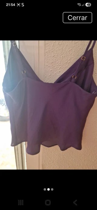 Top satén morado