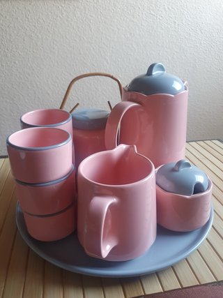 Juego de café rosa y azul