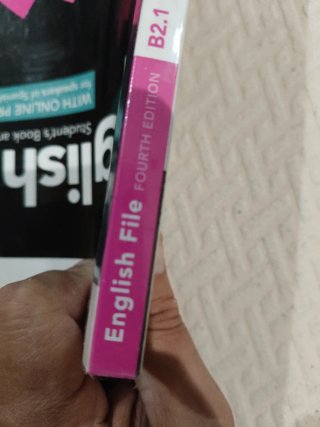 English File With Online Practice for Speakerts...