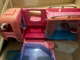 Caravana Barbie Rosa