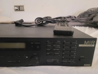 Korg M1R Music Workstation Sintetizador Vintage
