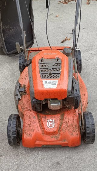 Cortacésped Husqvarna Naranja