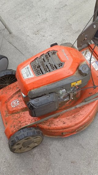 Cortacésped Husqvarna Naranja