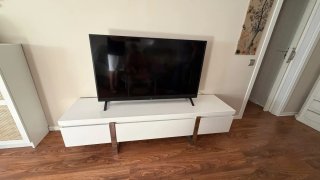 Mueble TV Blanco con Cajones