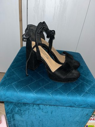 Zapatos de tacón Paz negros