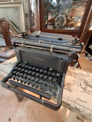 Máquina de escribir Underwood Antigua