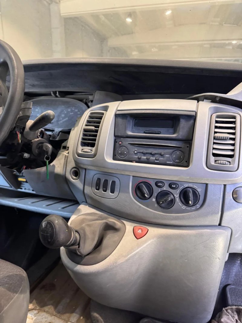 Renault Trafic 2010, foto 6