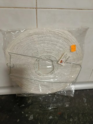 Pantalla de papel blanca