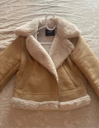Cazadora Pull&Bear beige forrada
