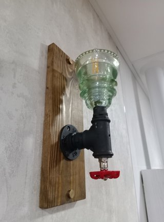 Lámpara artesanal jícara vidrio madera