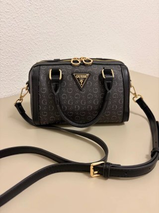 Bolso Guess Negro y Gris