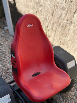 Kart de pedales BERG rojo